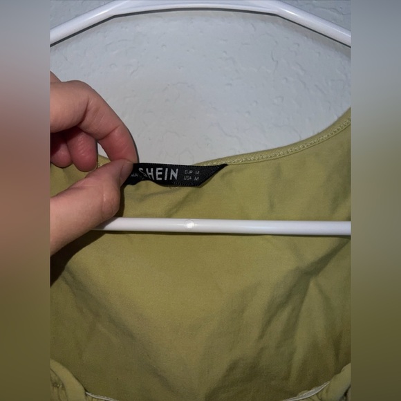 Green SHEIN crop top size medium - Picture 3 of 7